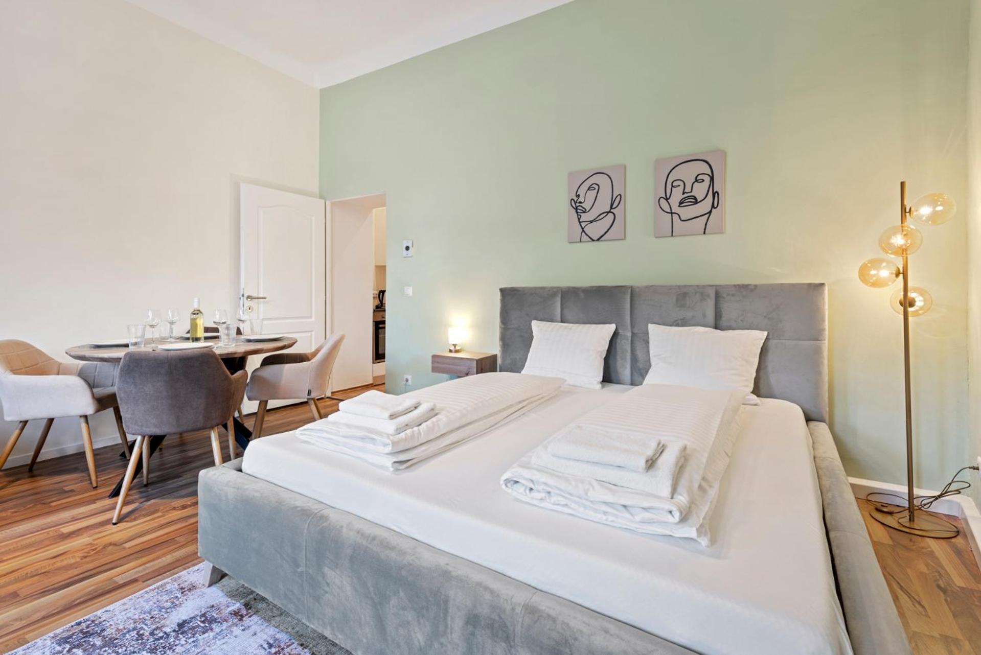 Cozy City Apartment - 15 Min To City-Centre - Contactless 24H Check-In Відень Екстер'єр фото