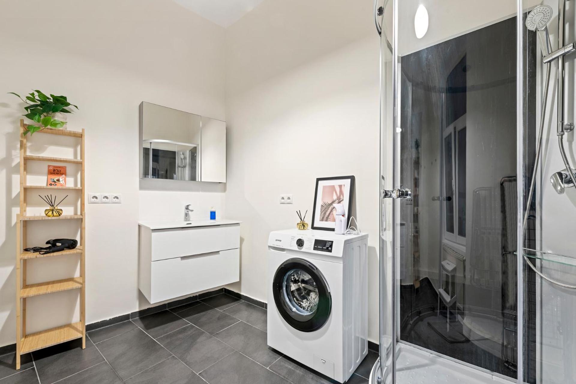 Cozy City Apartment - 15 Min To City-Centre - Contactless 24H Check-In Відень Екстер'єр фото